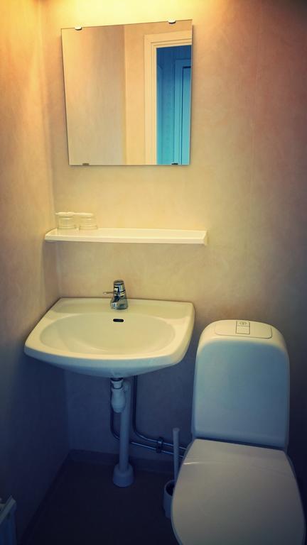 Fridhems Pensionat Visby Ruang foto